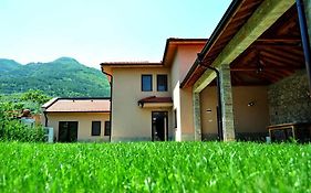 Yustina Villas Guest House